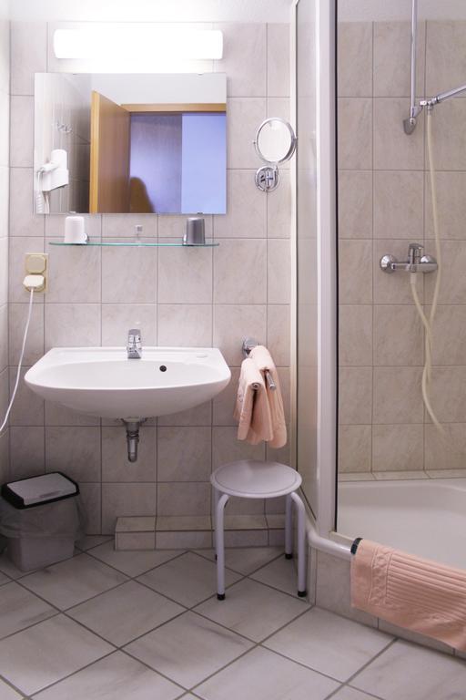 Hotel Alt Oesselse 사르쉬테드 외부 사진