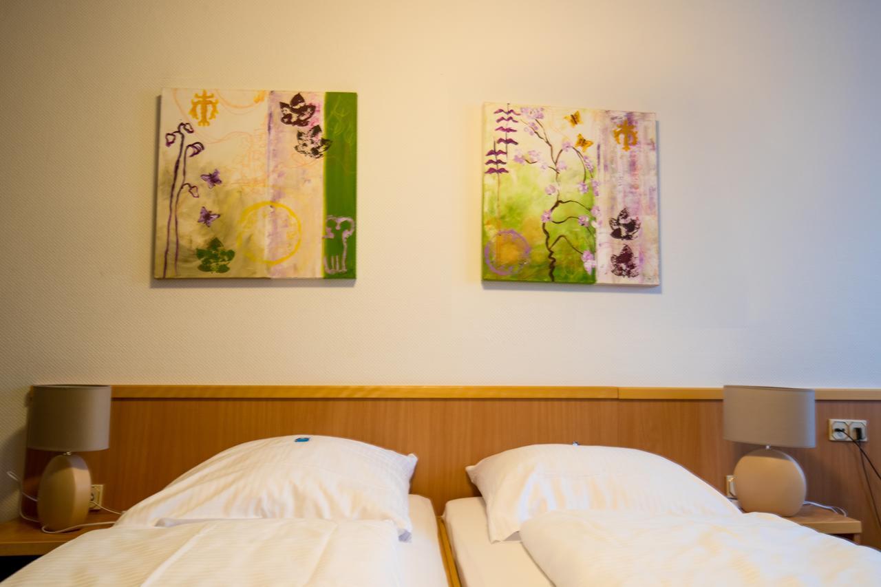 Hotel Alt Oesselse 사르쉬테드 외부 사진