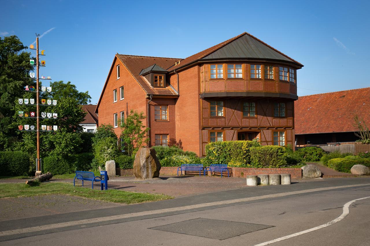 Hotel Alt Oesselse 사르쉬테드 외부 사진